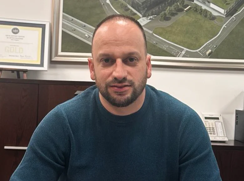 stroim-s-fokus-vrhu-avtomatizaciyata-i-digitalnoto-upravlenie